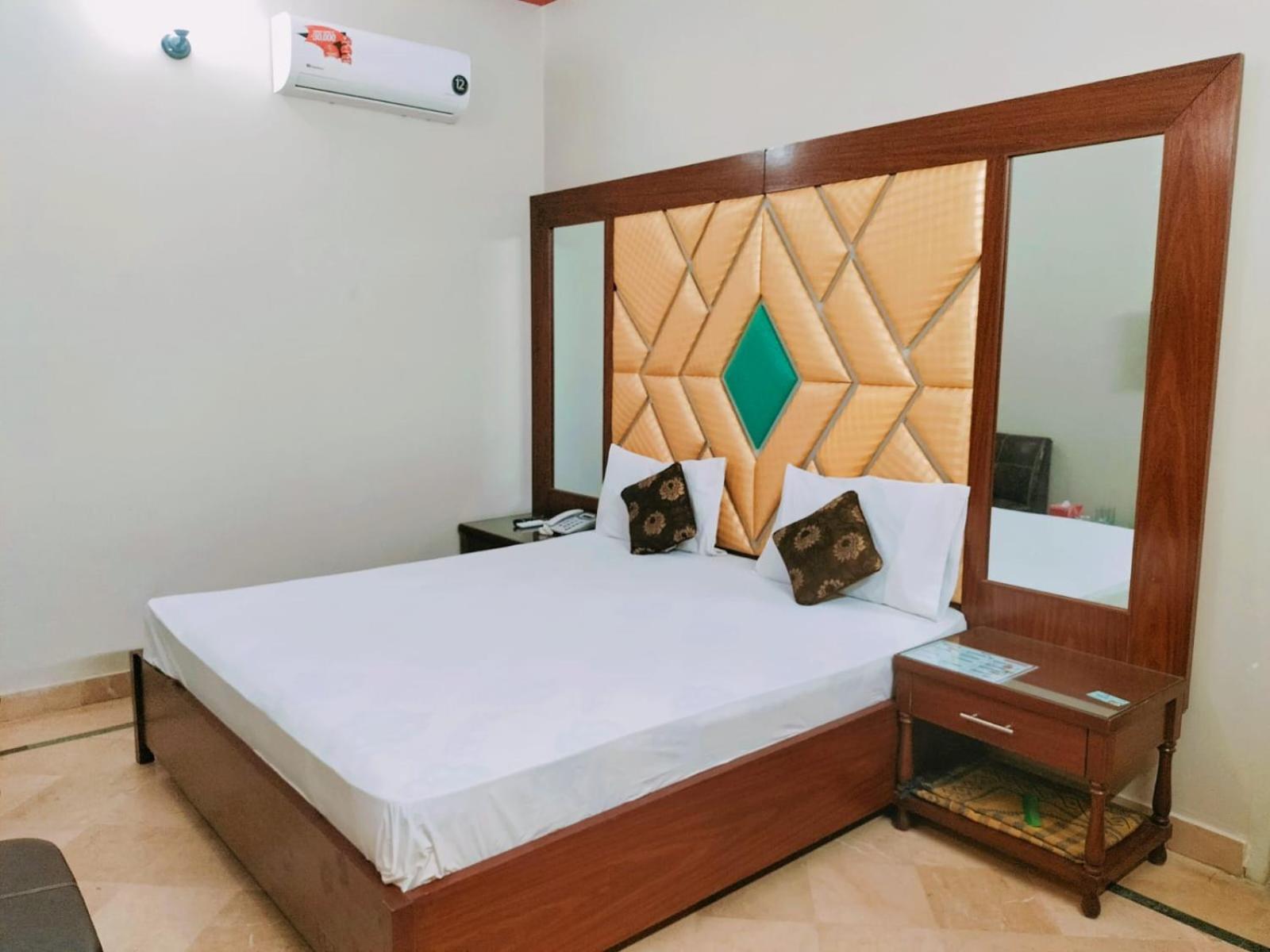 Subhan Palace Guest House Karaçi Dış mekan fotoğraf